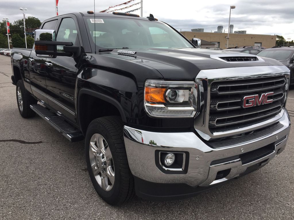 New 2019 GMC Sierra 2500HD 4WD Crew Cab 153.7 SLT