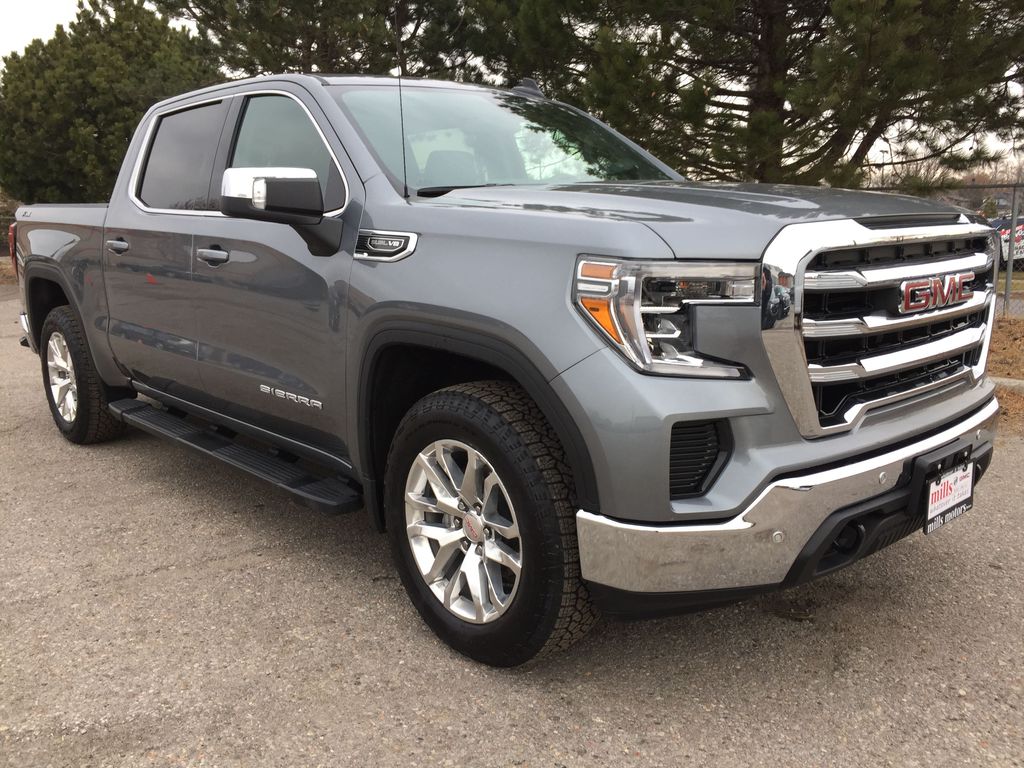 New 2019 GMC Sierra 1500 4WD Crew Cab SLE